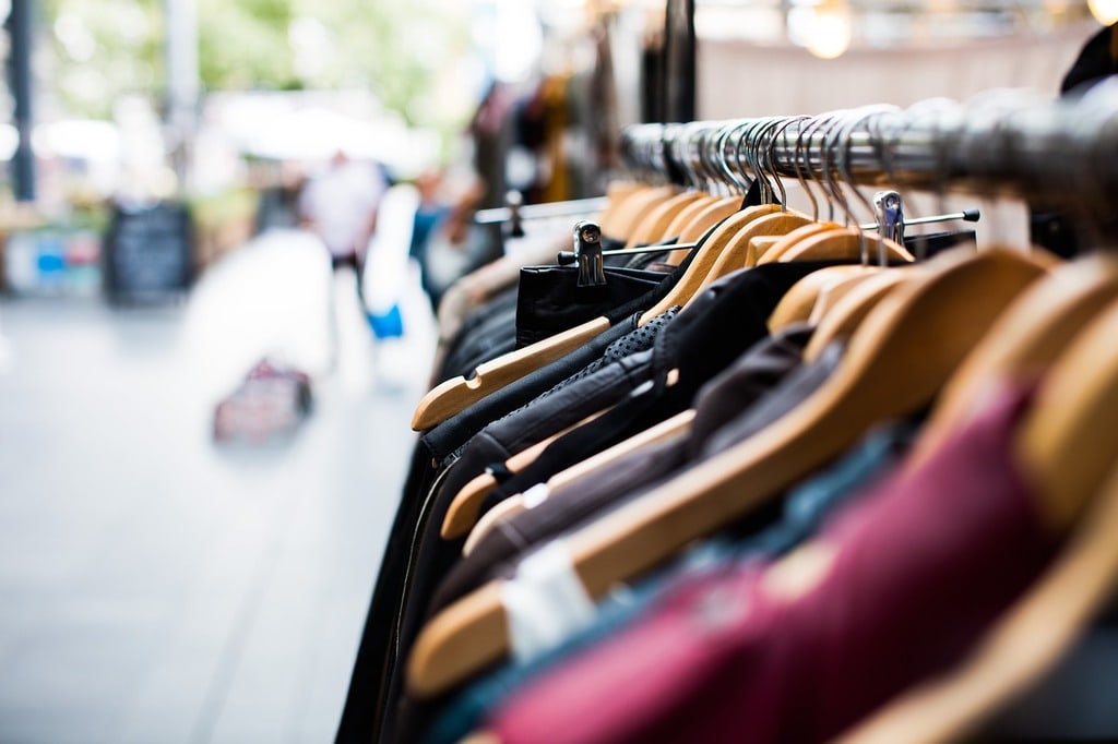 Choisir des mannequins de vitrine pour valoriser vos articles en boutique